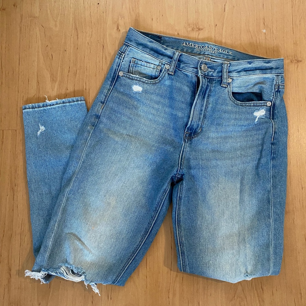 American Eagle Mom Jeans
